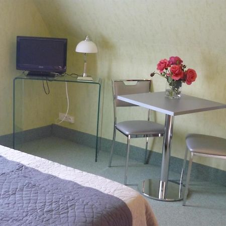 Le Miramont Bed & Breakfast Orincles Стая снимка