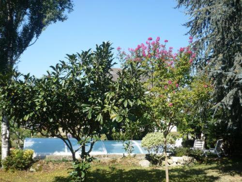 Le Miramont Bed & Breakfast Orincles Екстериор снимка