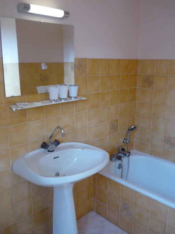 Le Miramont Bed & Breakfast Orincles Стая снимка