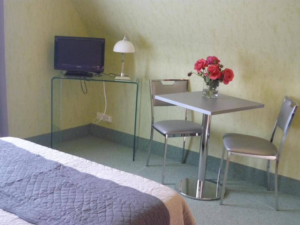 Le Miramont Bed & Breakfast Orincles Стая снимка