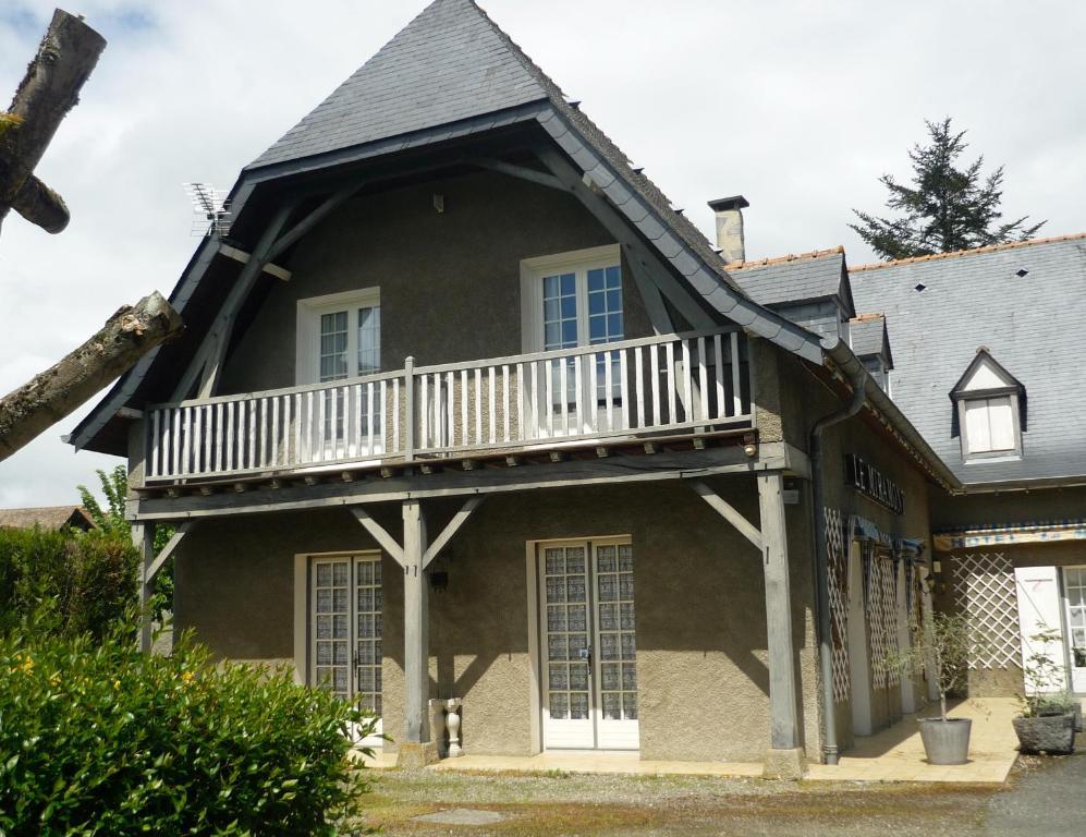 Le Miramont Bed & Breakfast Orincles Екстериор снимка
